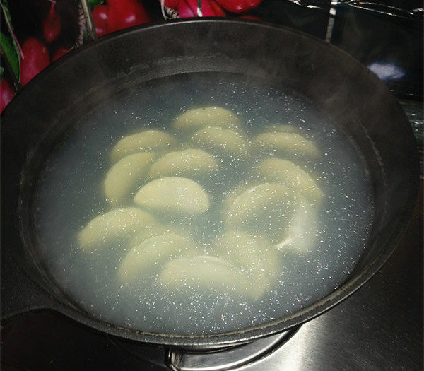 韭菜猪肉水饺步骤12