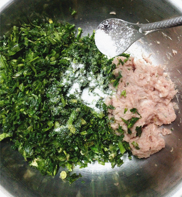 荠菜猪肉水饺步骤6