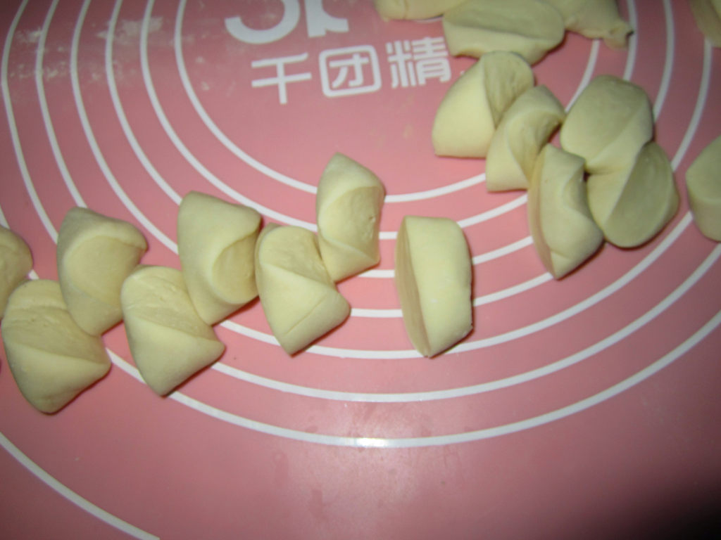 木耳韭菜肉馅水饺步骤7