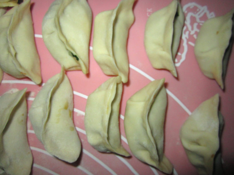 木耳韭菜肉馅水饺步骤11