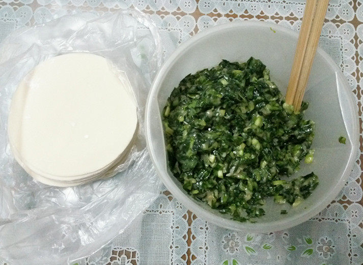 生煎韭菜猪肉饺步骤1