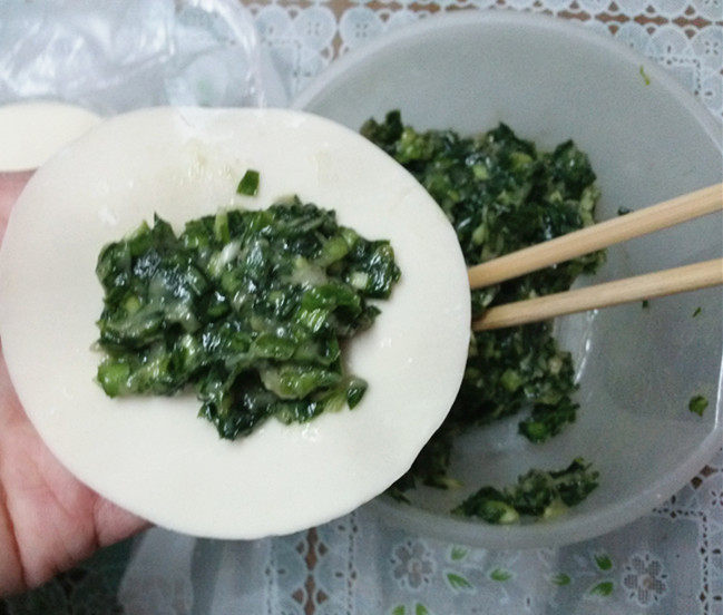 生煎韭菜猪肉饺步骤2