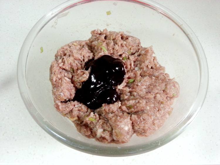 牛肉胡萝卜水饺步骤2