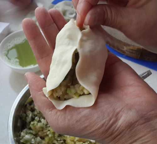 薄皮大馅萝卜蒸饺步骤12