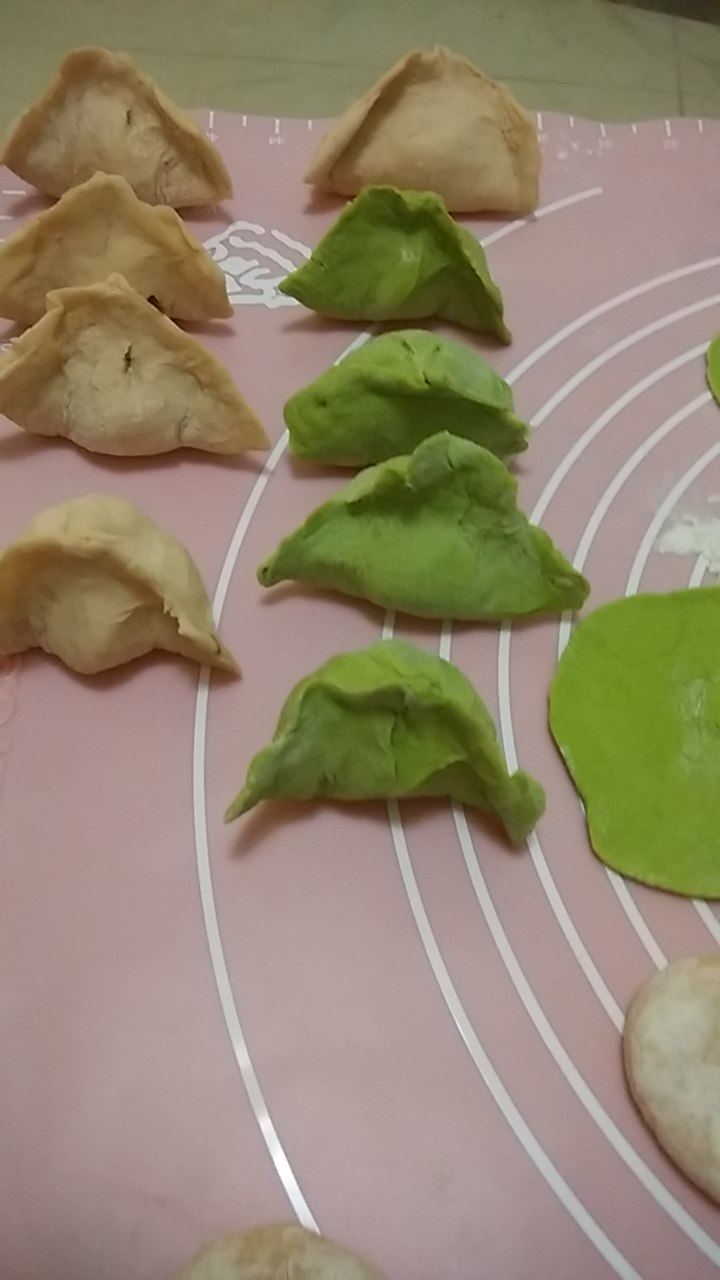 菜汁素饺子步骤16