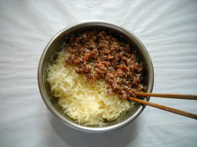 萝卜鲜肉水饺步骤4