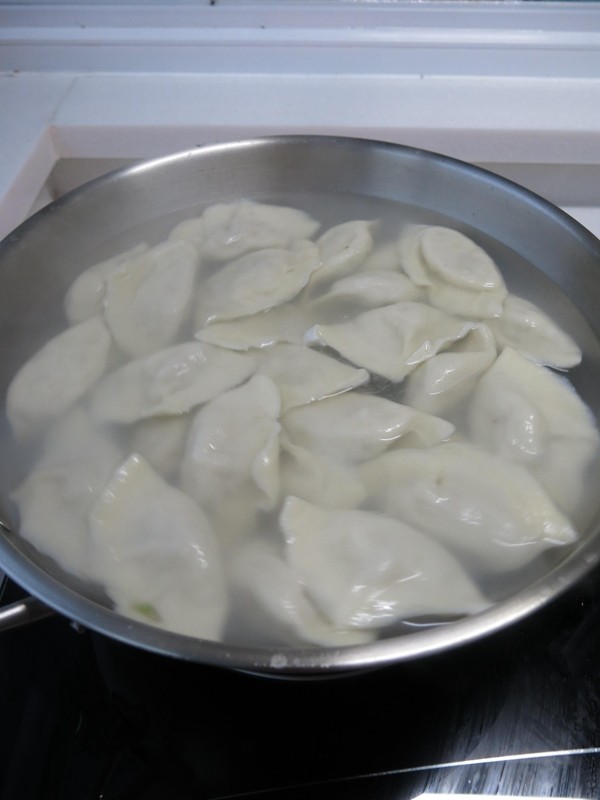 猪肉芹菜酱香水饺步骤11