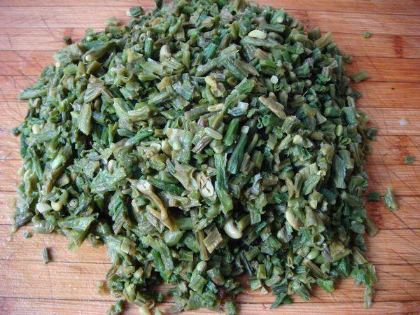香菇干豆角大肉饺子步骤5