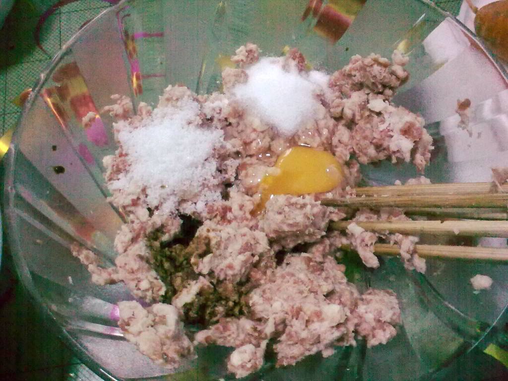 虾皮胡萝卜肉饺步骤2