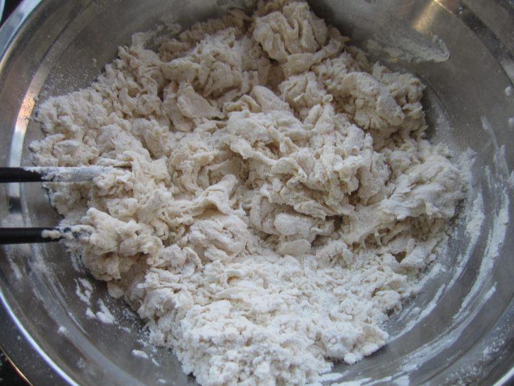 冬菇胡萝卜鲜肉手工水步骤2
