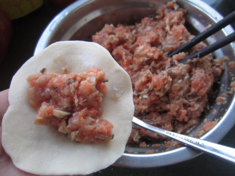 冬菇胡萝卜鲜肉手工水步骤7