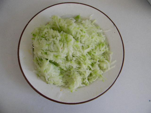 萝卜猪肉蒸饺步骤7