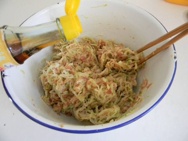 萝卜猪肉蒸饺步骤9