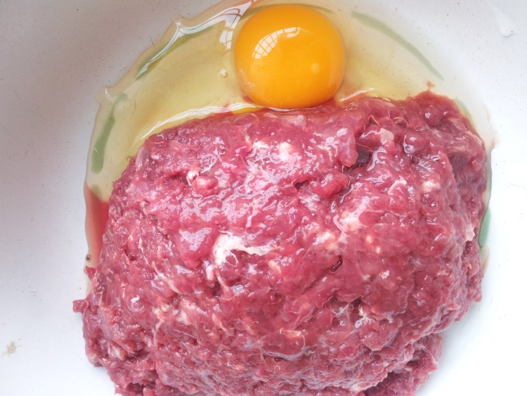 香菜牛肉水饺步骤1