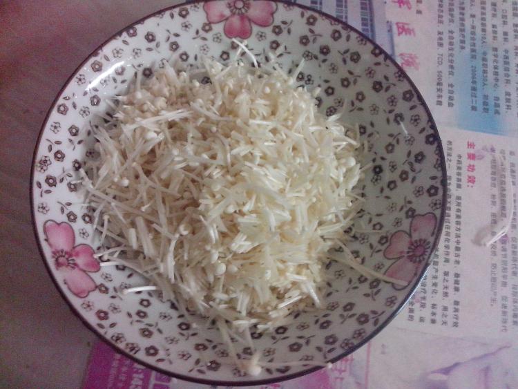 菌菇瘦肉煎饺步骤8