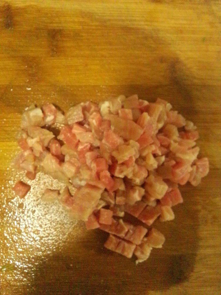 白菜肉丁饺子步骤1