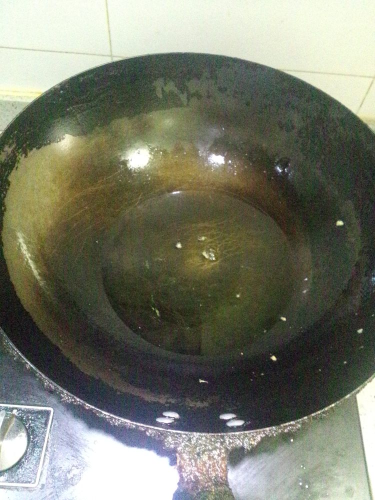 白菜肉丁饺子步骤2