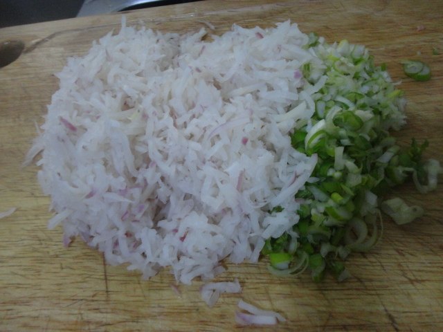 荞面萝卜大蒸饺步骤2