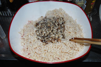 莲藕香菇猪肉饺子步骤6