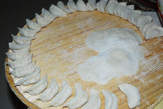 莲藕香菇猪肉饺子步骤15