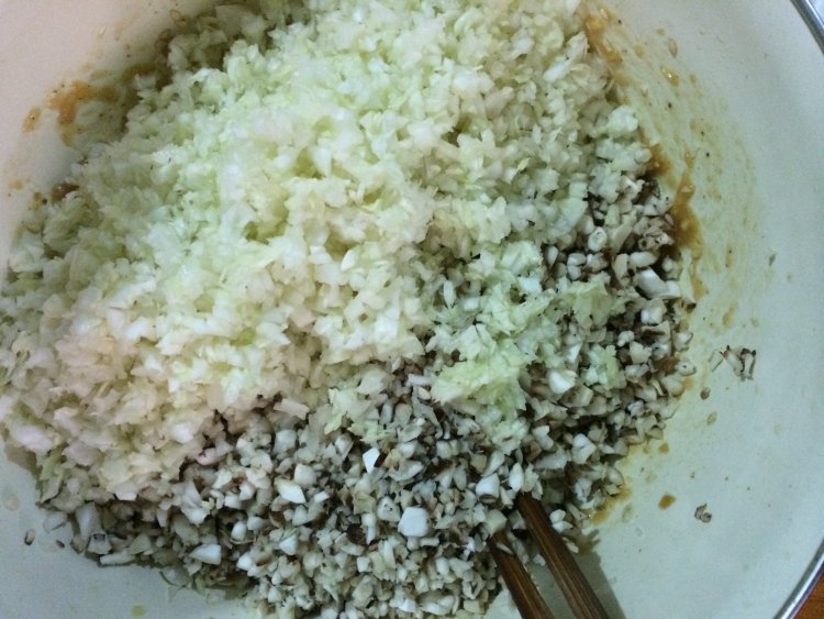 香菇卷心菜水饺步骤8