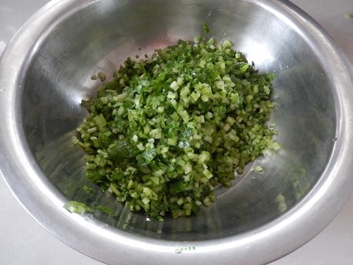 芹菜玉米饺子步骤2