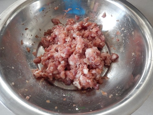 芹菜玉米饺子步骤1