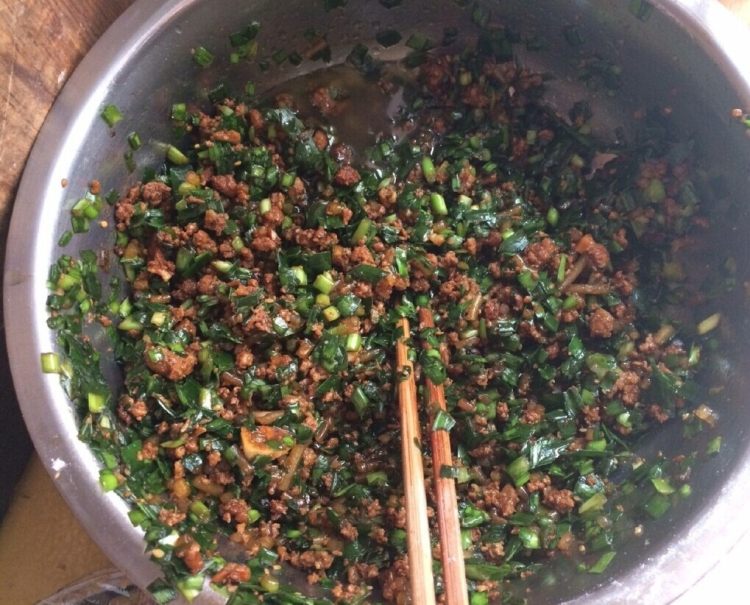 韭菜豆腐水饺步骤1