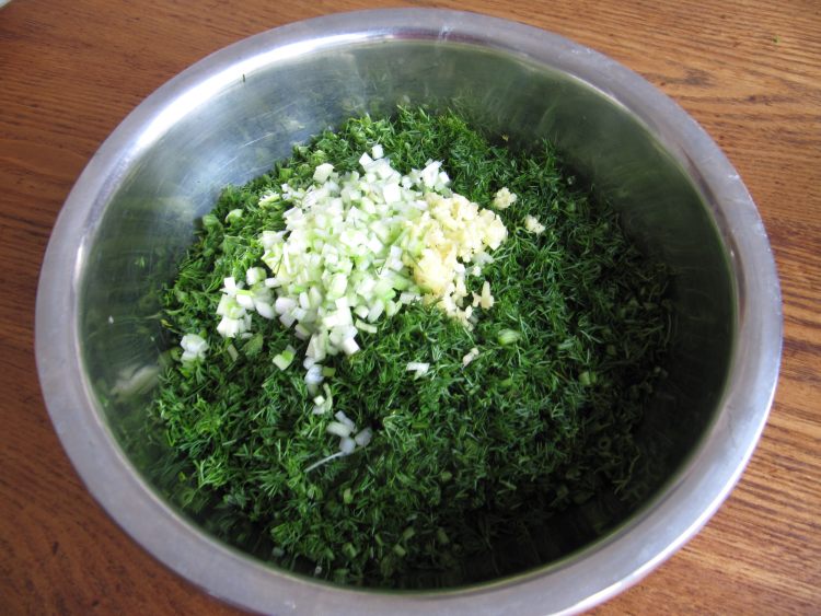 茴香鸡蛋素蒸饺步骤3
