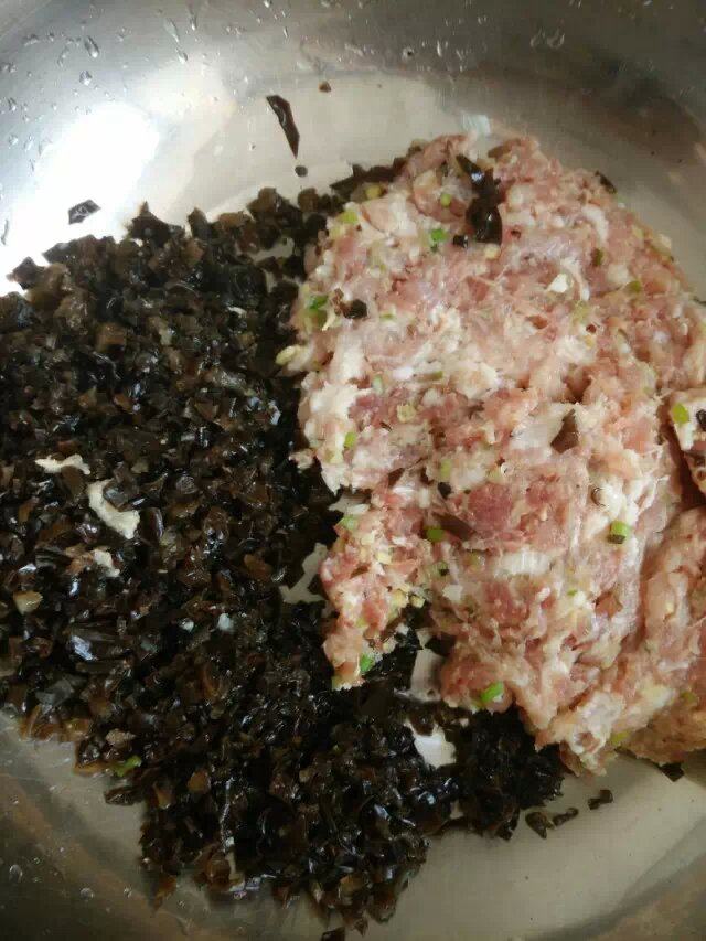 猪肉木耳饺子步骤6