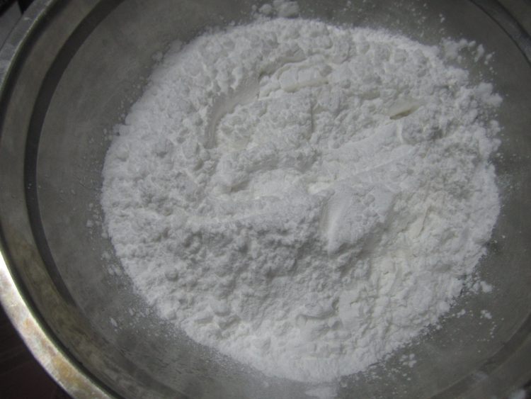 香菜鲜肉水晶饺步骤1