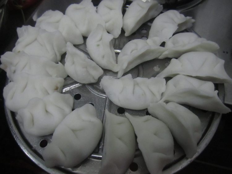 香菜鲜肉水晶饺步骤11
