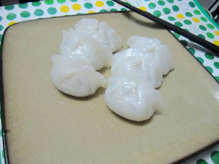 香菜鲜肉水晶饺步骤13
