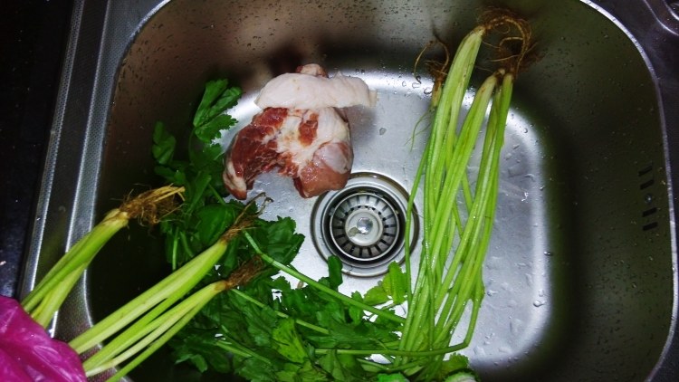 芹菜熟馅饺步骤1