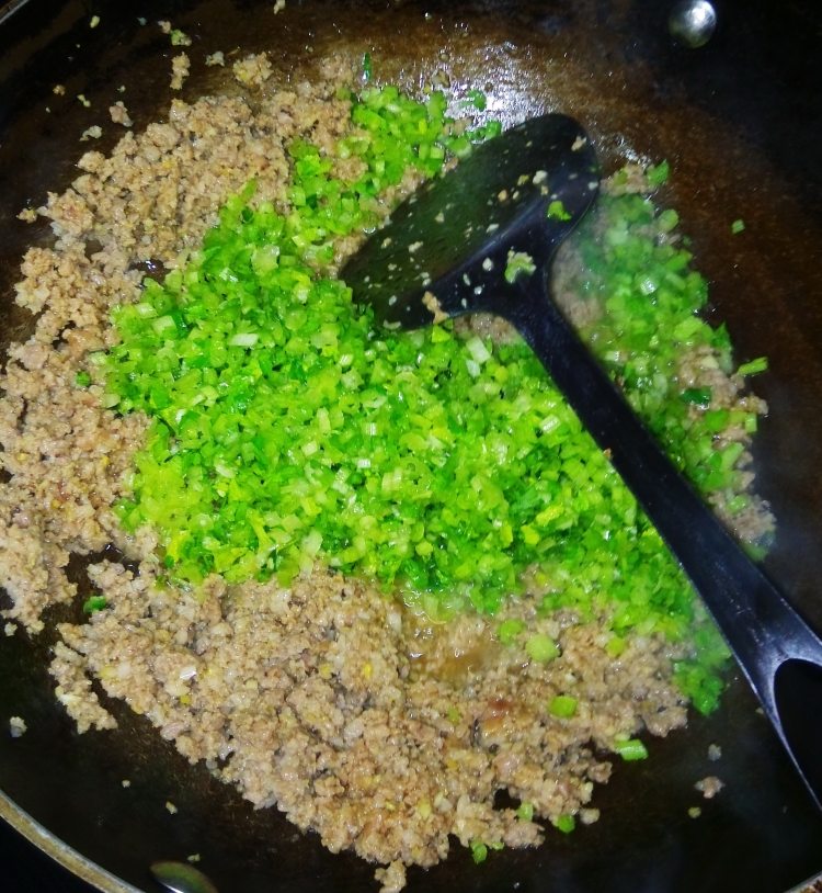芹菜熟馅饺步骤10