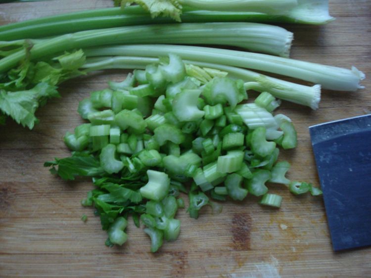 芹菜鲜肉水饺步骤4