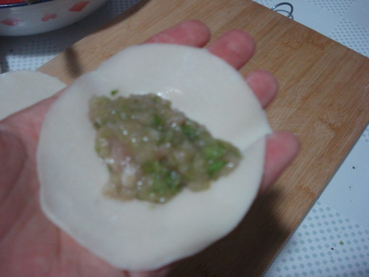 芹菜鲜肉水饺步骤12