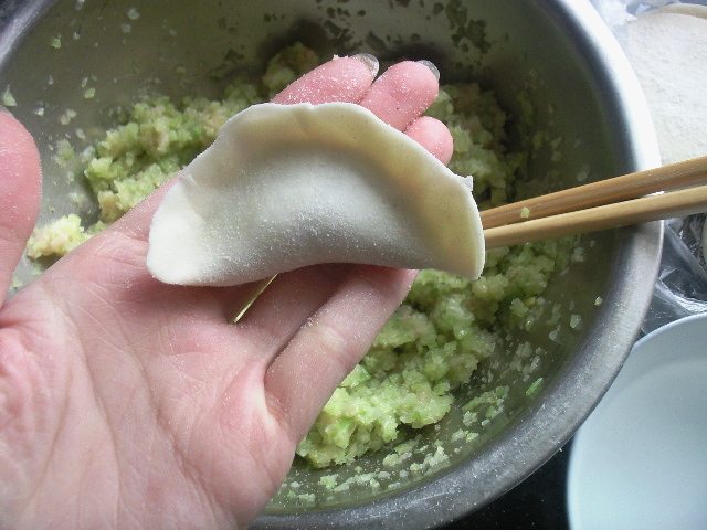 鸡蓉芹菜饺子步骤9