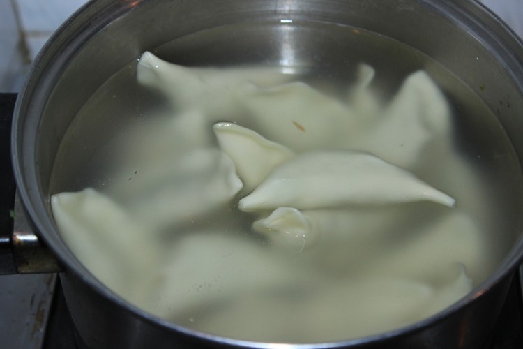 黑木耳芹菜肉饺子步骤6