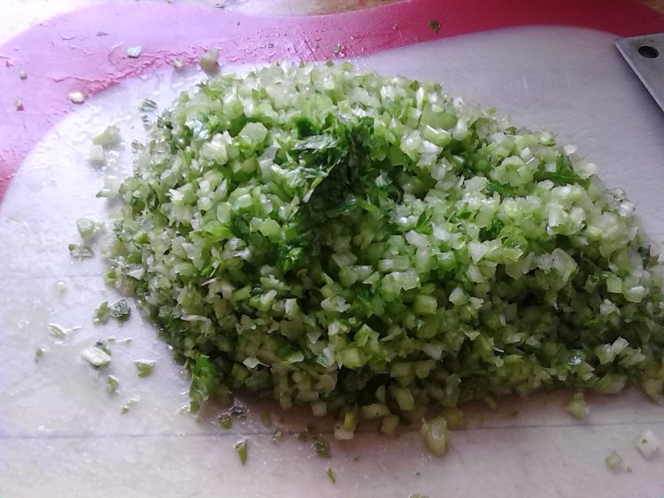 香芹猪肉饺子步骤5