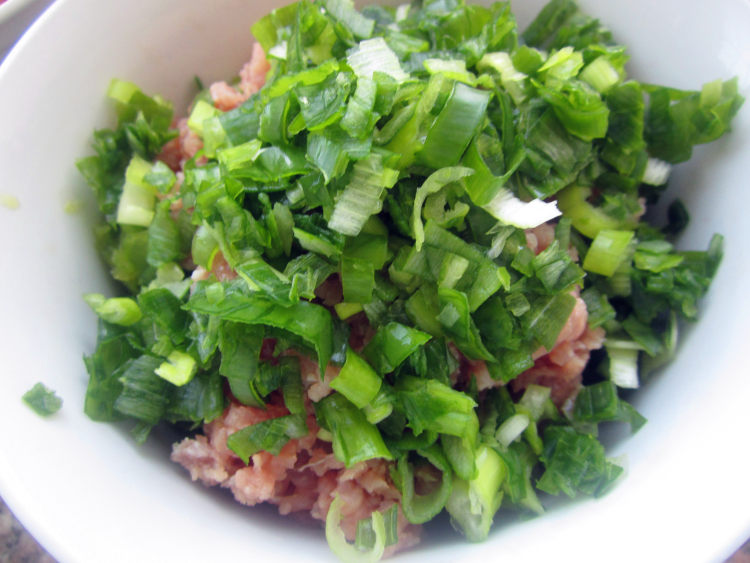 尖椒肉馅水饺步骤3