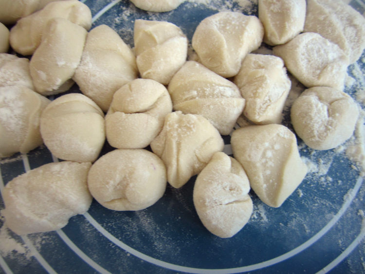 鸡蛋菠菜饺子步骤7