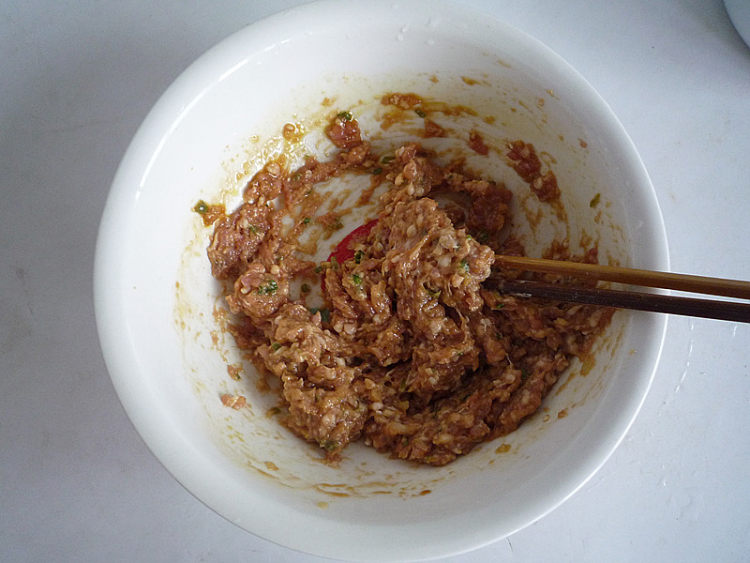 猪肉韭菜水饺步骤4