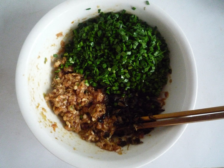 猪肉韭菜水饺步骤7