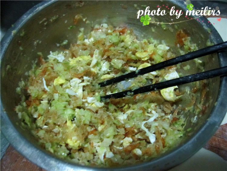 圆白菜虾皮蒸饺步骤6