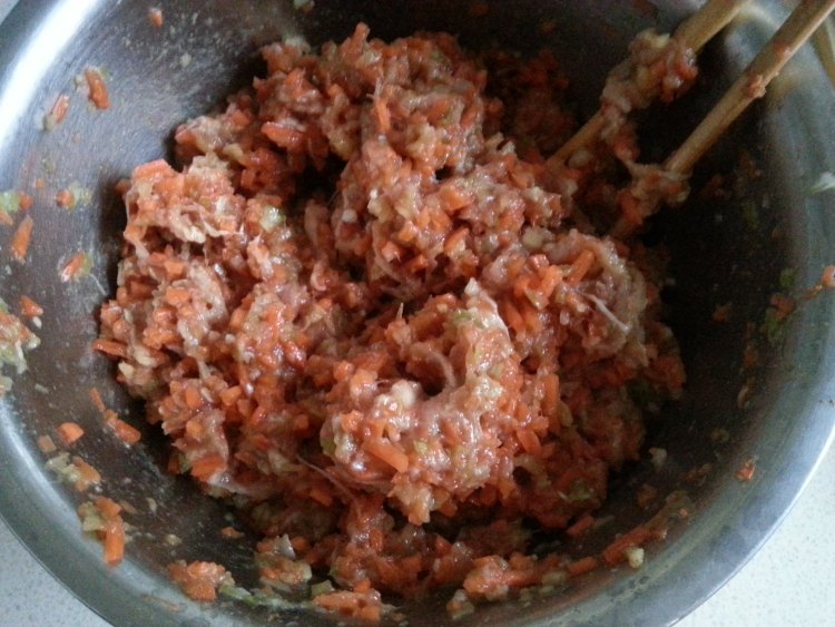 羊肉胡萝卜水饺步骤7