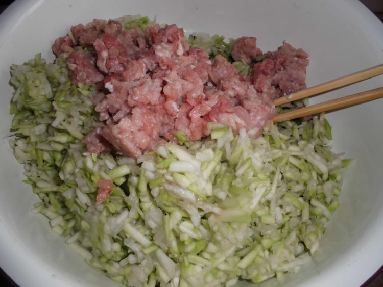 玉瓜韭菜饺子步骤5