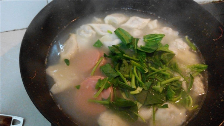 火腿菠菜饺子云吞步骤6
