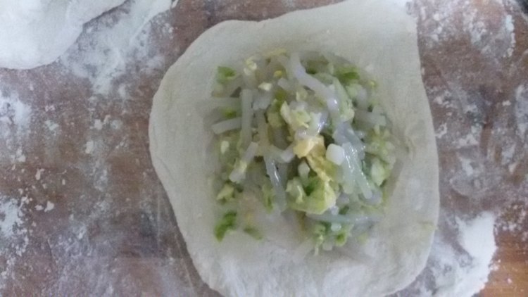 粉条圆白菜饺子步骤7