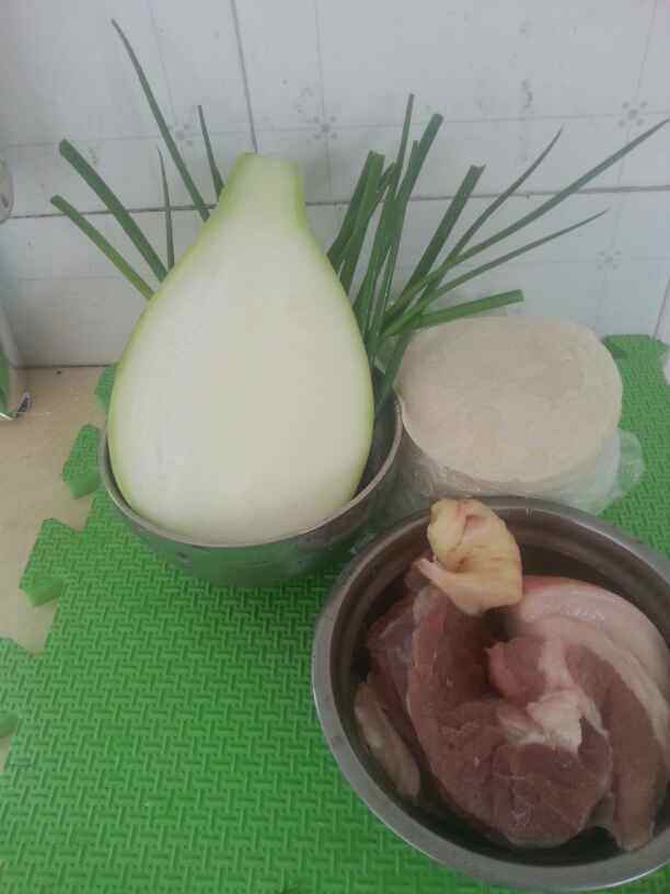 葫芦馅元宝饺子步骤1